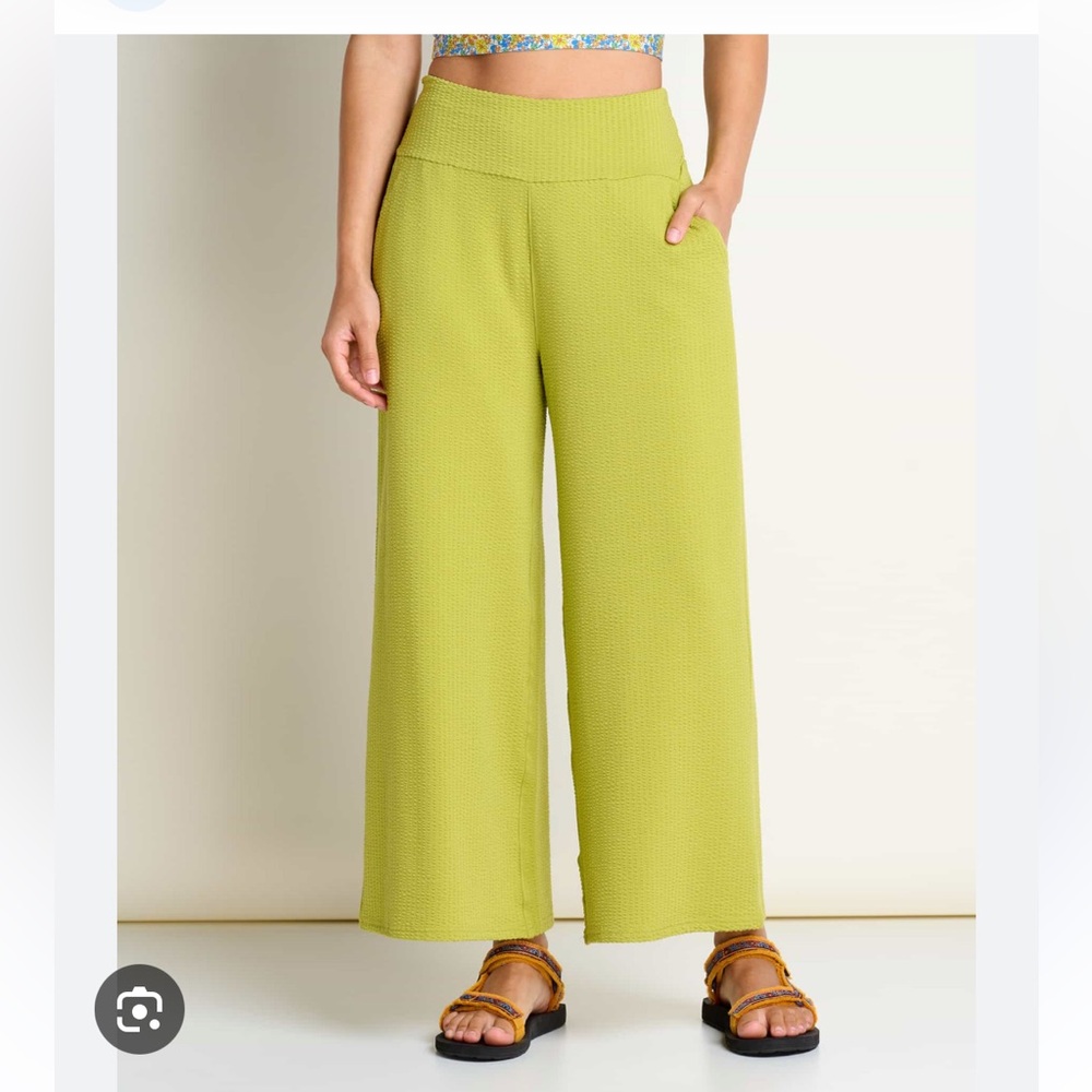 Toad&Co Chaka Wide Leg Pants in lime texture